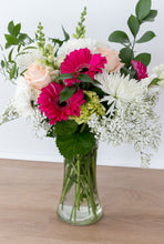 Load image into Gallery viewer, Designer's Choice Sympathy Design