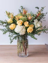 Load image into Gallery viewer, Designer's Choice Sympathy Design