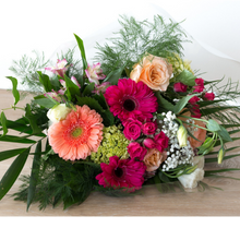Load image into Gallery viewer, Designer's Choice Handtied Bouquet