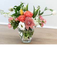 Load image into Gallery viewer, Rose Garden Vase