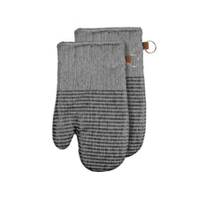 Load image into Gallery viewer, Textured Quilted Oven Mitts | Two Colours
