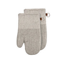 Load image into Gallery viewer, Textured Quilted Oven Mitts | Two Colours
