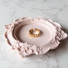 Load image into Gallery viewer, Amara Ring | Infinity Heart Ring
