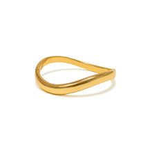 Load image into Gallery viewer, Wave Click Bangle Gold
