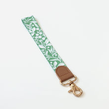 Load image into Gallery viewer, Meadowlace | Wristlet

