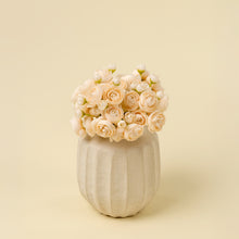 Load image into Gallery viewer, Ranunculus Bouquet | Cream
