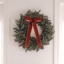 Load image into Gallery viewer, Boxwood Wreath

