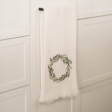 Load image into Gallery viewer, Embroidered Wreath/Mistletoe Waffle Hand Towel Set
