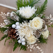 Load image into Gallery viewer, Sparkly Whites
