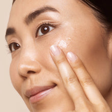 Load image into Gallery viewer, Beauty From Bees Vitamin C Face Cleanser
