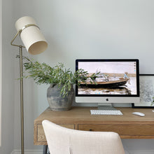 Load image into Gallery viewer, Louis IV Vintage Pot
