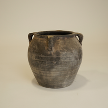Load image into Gallery viewer, Louis IV Vintage Pot
