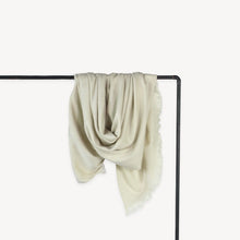Load image into Gallery viewer, Fringed Throw Beige

